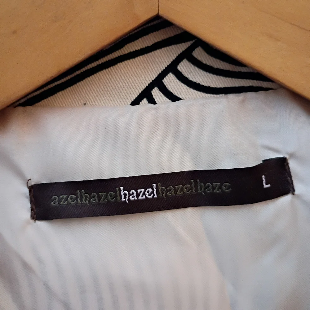 HAZEL Jacket - Picture 7 of 8